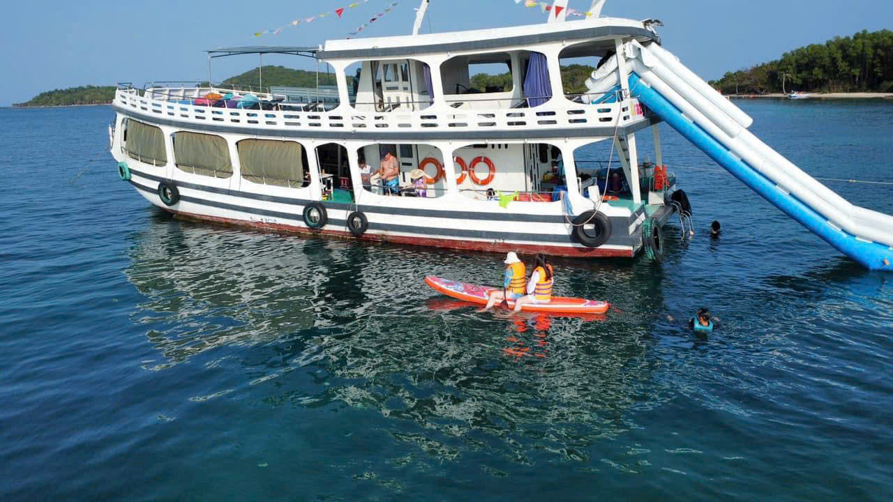 Review Chi Tiết Lịch Trình Câu Cá Lớn Phú Quốc Cùng Tàu Phương Nhi