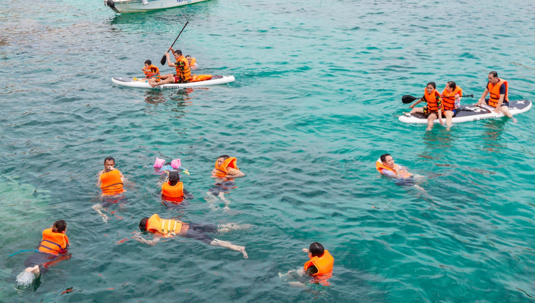 Tour Ngắm San Hô Phú Quốc: Cùng Con Khám Phá Đại Dương Giữa Lòng Đảo Ngọc