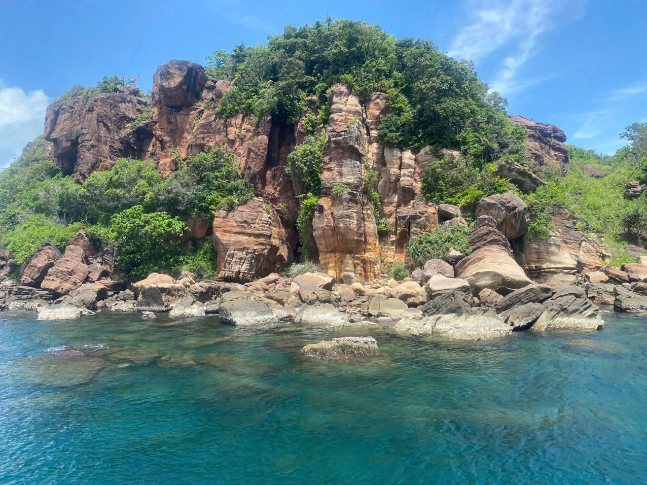 Tour Phú Quốc Ngắm San Hô: Trải Nghiệm Những Rạn San Hô Đẹp Nhất Việt Nam