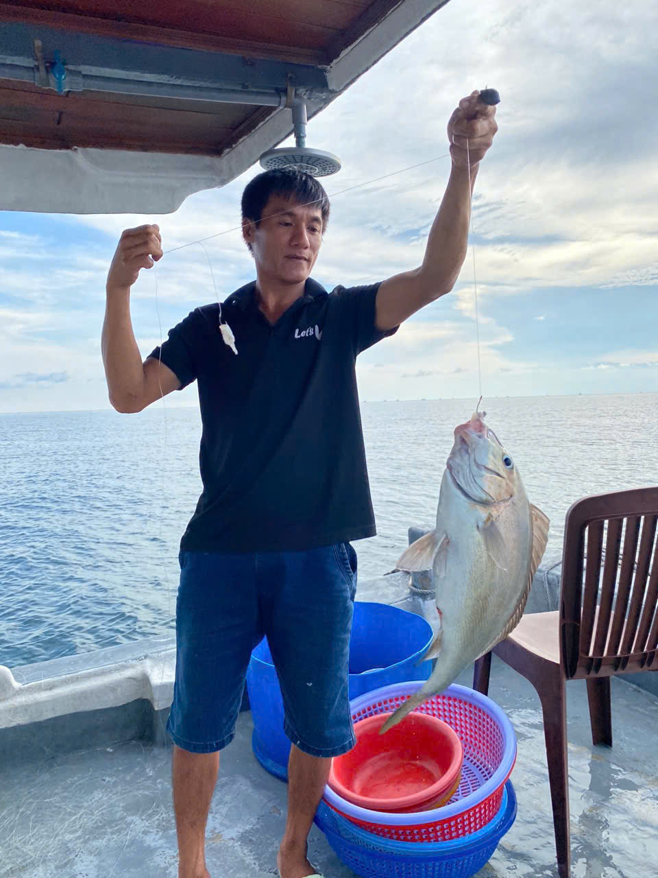 Câu Cá Lớn Phú Quốc Cho Gia Đình: Hoạt Động Vui Vẻ Và Gắn Kết