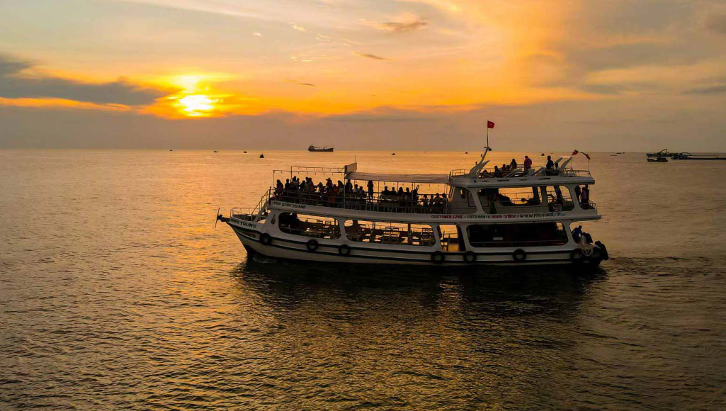 Hành Trình Chinh Phục Đại Dương Cùng Phương Nhi Tour