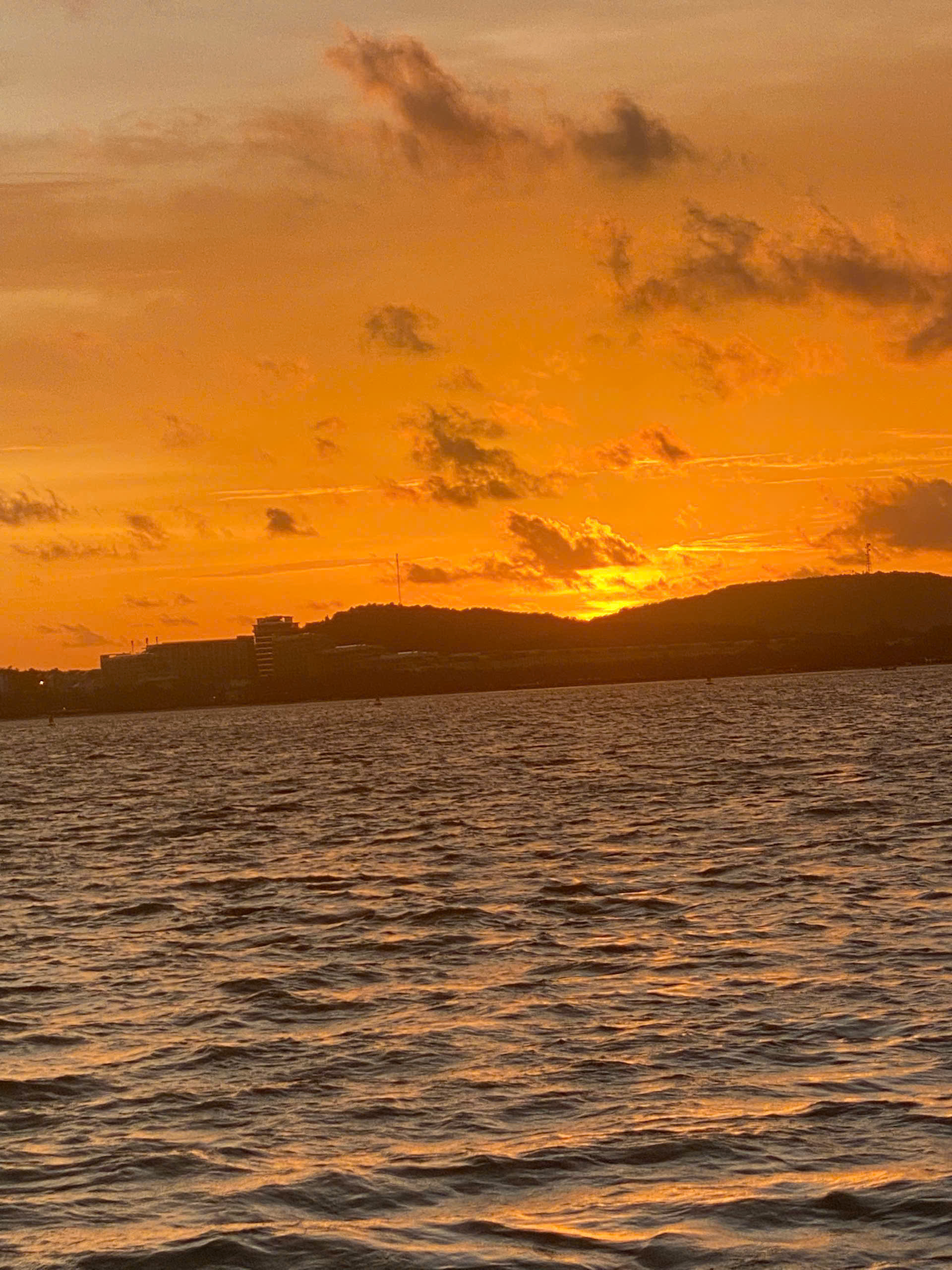 Ưu Điểm Tuyệt Vời – Tại Sao Tour Câu Mực Đêm Là Trải Nghiệm "Phải Thử" Tại Phú Quốc